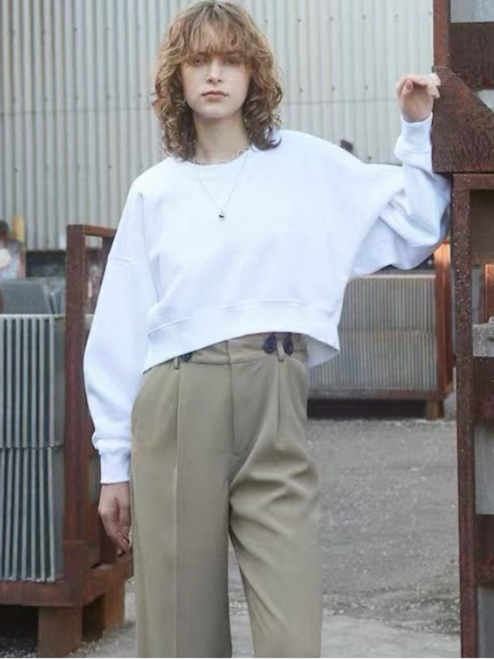NWT Cropped White Boxy Sweatshirt - Clean Minimal Style